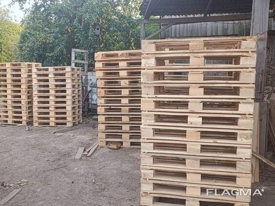 Pallets, wooden pallets, and EPAL pallets.
